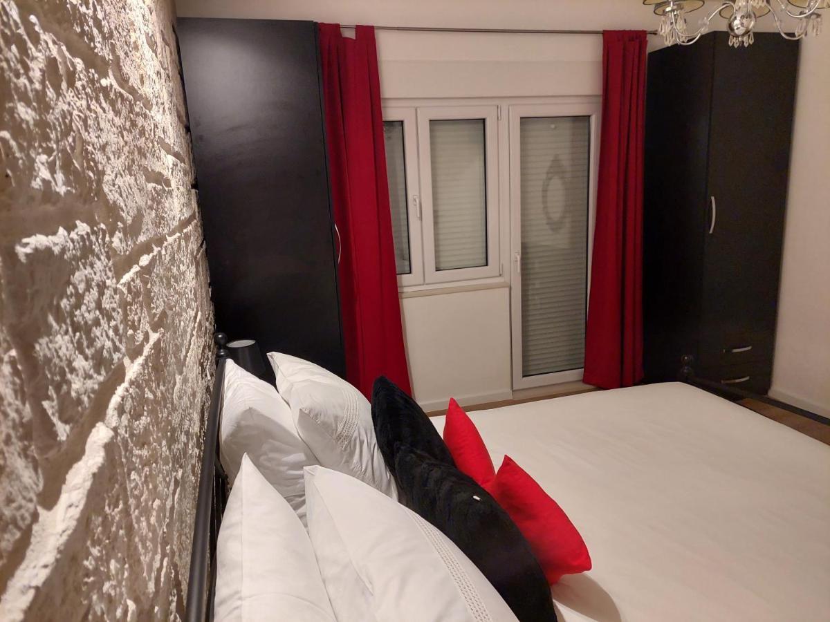 Apartment Epetij Split Buitenkant foto
