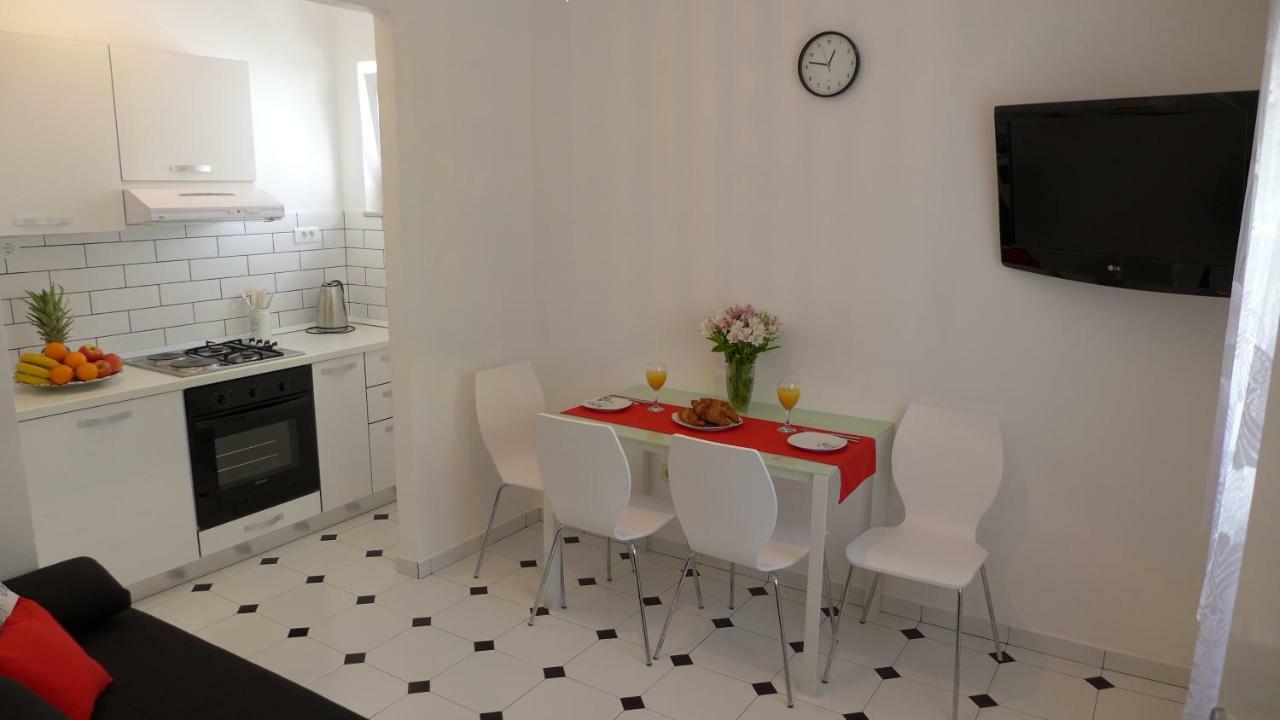 Apartment Epetij Split Buitenkant foto